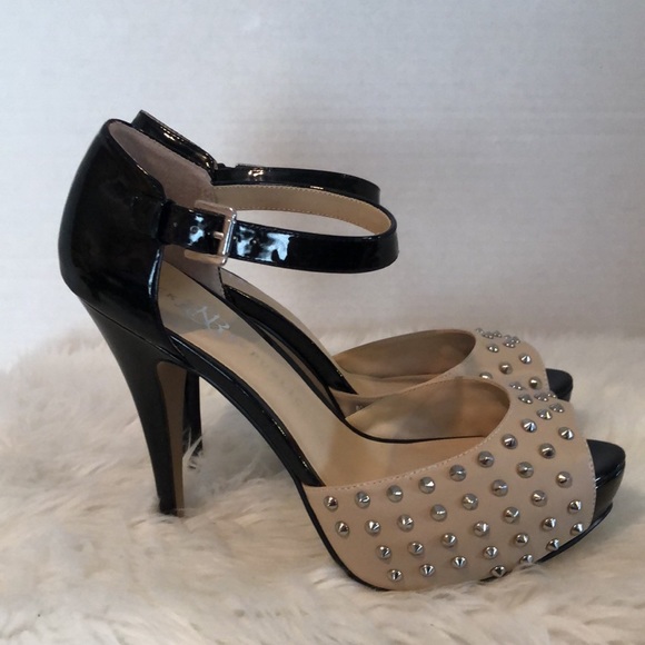 Rock & Republic “RR Kurt Tan” Studded Platform Stilettos - Picture 3 of 7